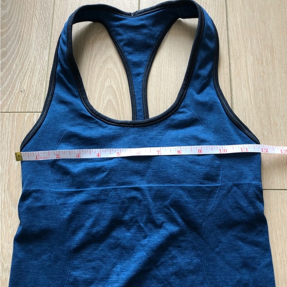 Lululemon Blue Built in Bra Top - Picture 4 of 7